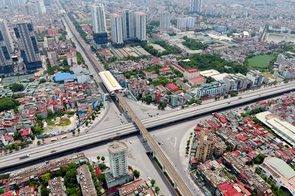 Nút giao thông 4 tầng Nguyễn Trãi - Khuất Duy Tiến mật độ tham gia giao thông giảm rõ rệt.